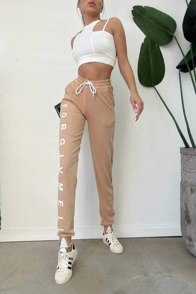 Pantaloni sport FOB, din bumbac, mansete elastice cu taieturi stilizate la extremitati, Crem