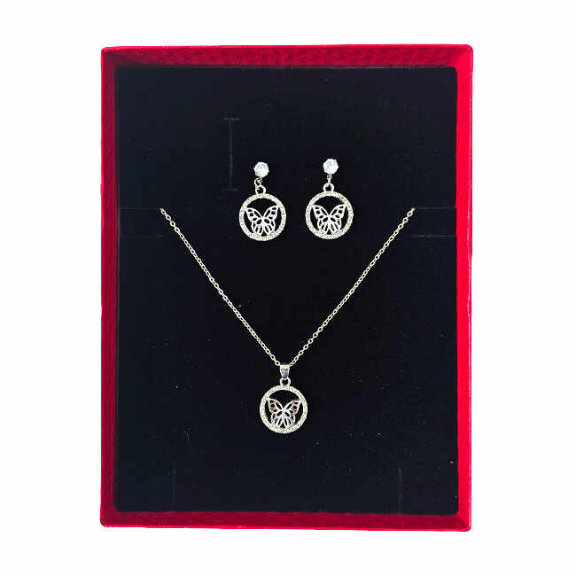 Set accesorii Feeling, din inox, cu cercei forma fluture mic, lantisor si pandativ cu cristale, in cutie eleganta, Argintiu