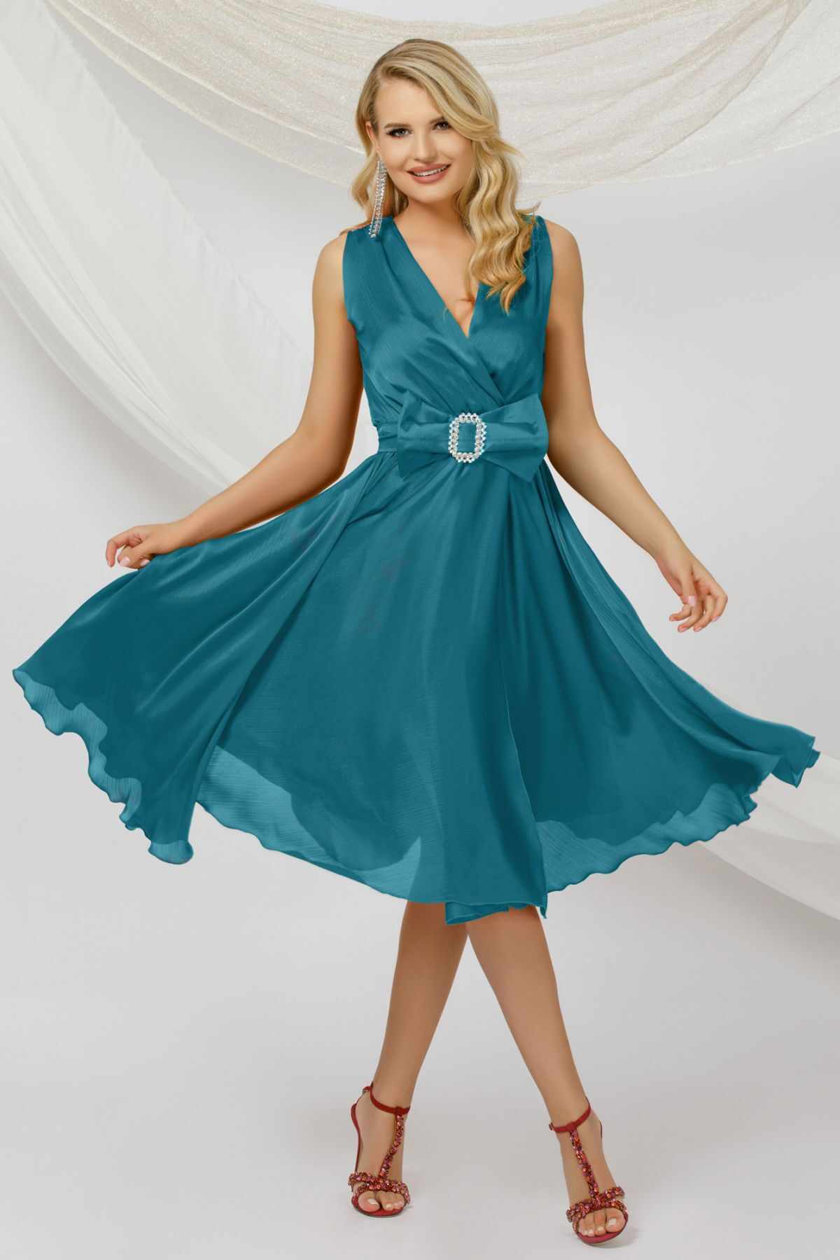 Rochie de ocazie in clos eleganta Pretty Girl turquoise petrecuta din voal