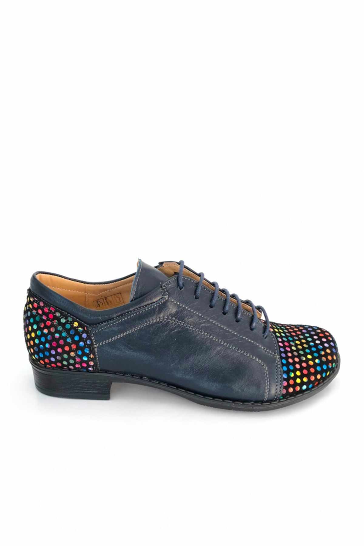 Pantofi bleumarin lati Priscila din piele naturala cu buline